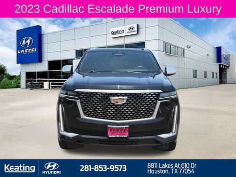 Used 2023 Cadillac Escalade Premium Luxury AWD/4WD image 2