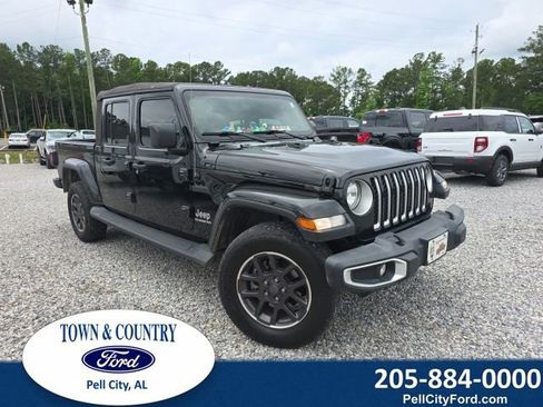 Used 2022 Jeep Gladiator Overland w/ Cold Weather Group AWD/4WD image 1
