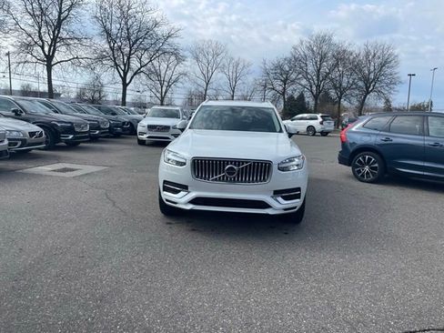 Certified 2024 Volvo XC90 T8 Plus w/ Protection Package Premier AWD/4WD image 1