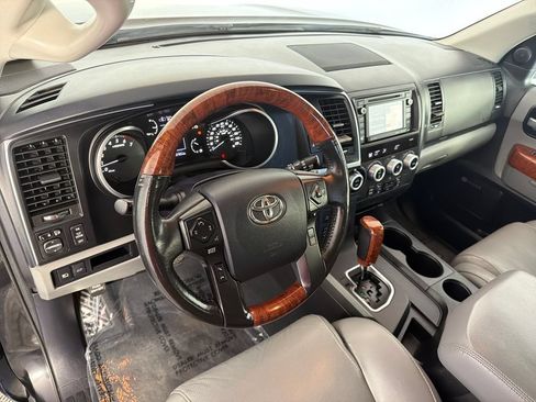 Used 2019 Toyota Sequoia Platinum w/ Carpet Mat Package (TMS) AWD/4WD image 14