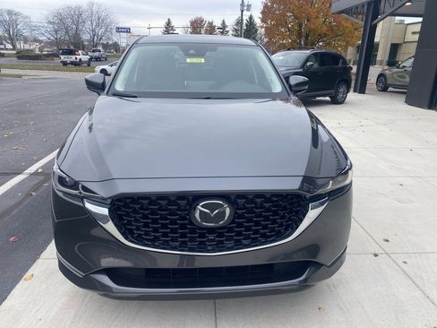 New 2025 MAZDA CX-5 AWD 2.5 S w/ Select Package image 3