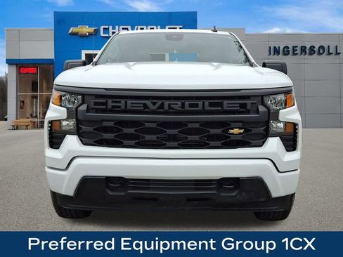 Used 2023 Chevrolet Silverado 1500 Custom image 3