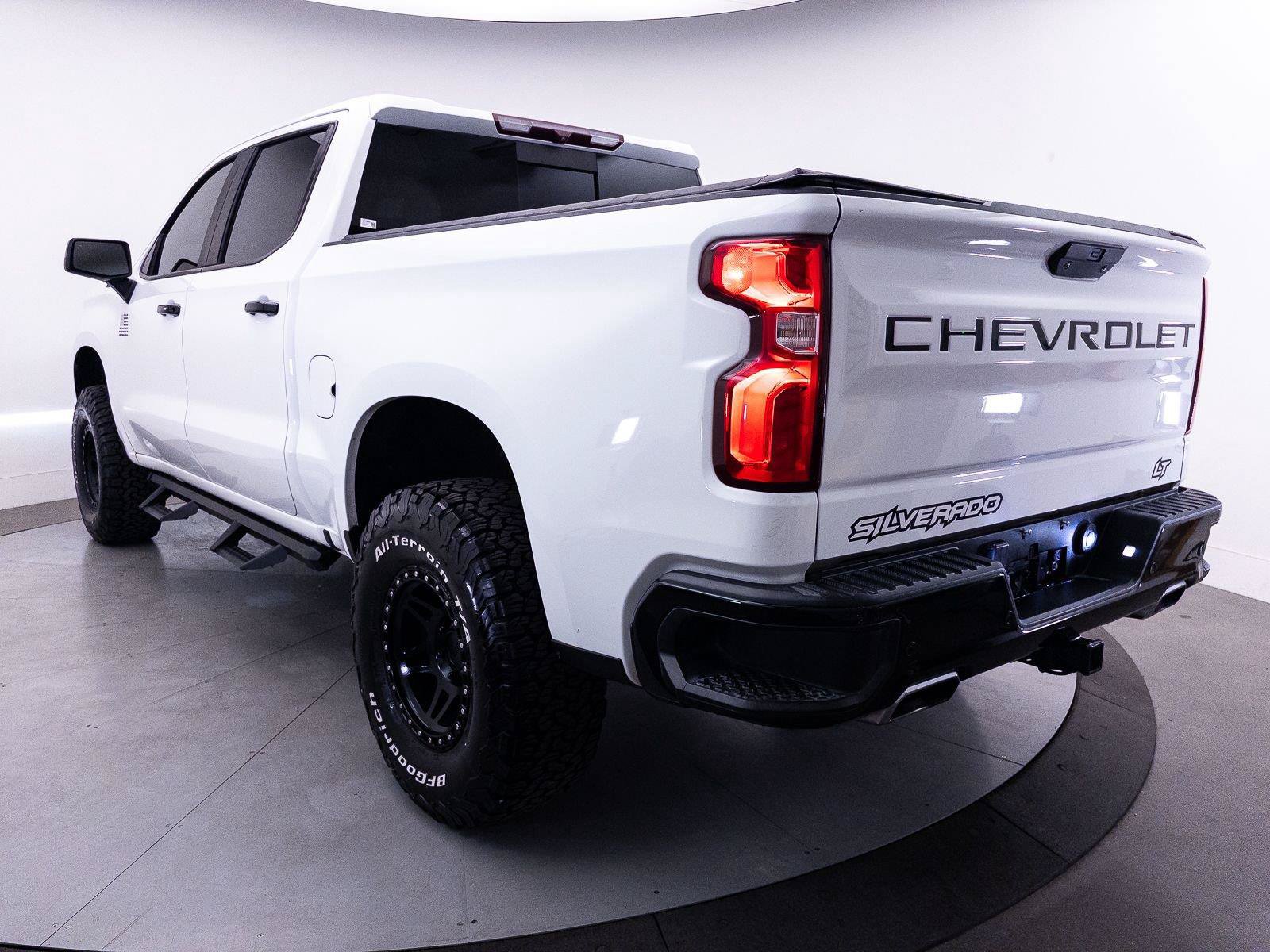 Used 2020 Chevrolet Silverado 1500 LT Trail Boss AWD/4WD image 18