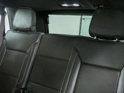 Used 2023 GMC Yukon Denali AWD/4WD image 30