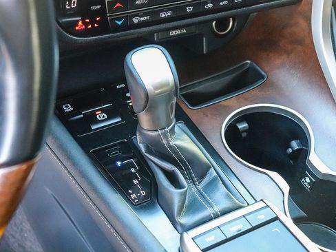 Used 2020 Lexus RX 350L FWD w/ Premium Package image 22