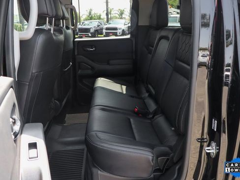 Used 2024 Nissan Frontier SL w/ Technology Package image 29