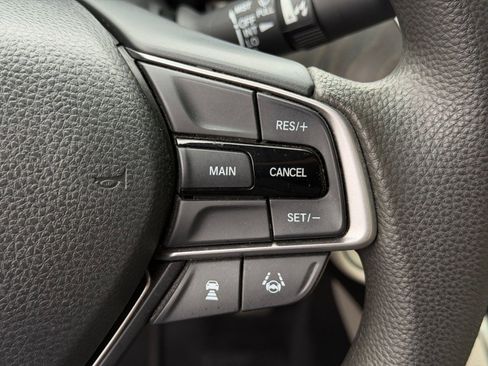 Used 2019 Honda Accord EX image 17