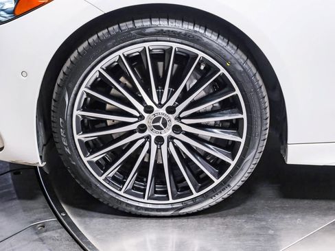 Used 2023 Mercedes-Benz C 300 Sedan image 10