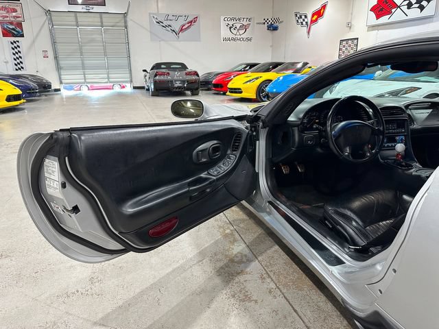 Used 2003 Chevrolet Corvette Z06 w/ Memory Package, 3 Drivers RWD image 11