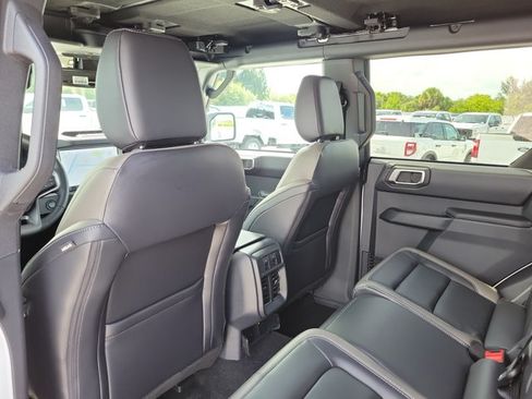 New 2026 Ford Bronco Outer Banks w/ Sasquatch Package AWD/4WD image 12
