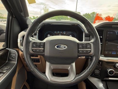 Used 2022 Ford F150 Lariat w/ Equipment Group 502A High AWD/4WD image 14