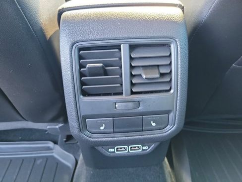 Certified 2022 Volkswagen Passat 2.0T image 15