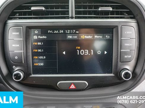 Used 2025 Kia Soul LX w/ LX Technology Package FWD image 37