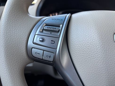 Used 2016 Nissan Altima 2.5 S w/ Power Driver Seat Package image 18