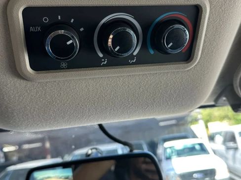 Used 2019 Chevrolet Express 2500 LS w/ Driver Convenience Package RWD image 16