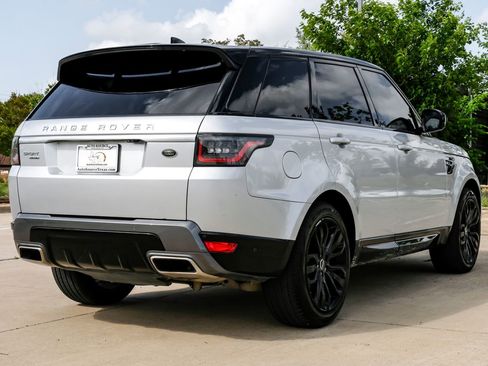 Used 2018 Land Rover Range Rover Sport HSE image 8