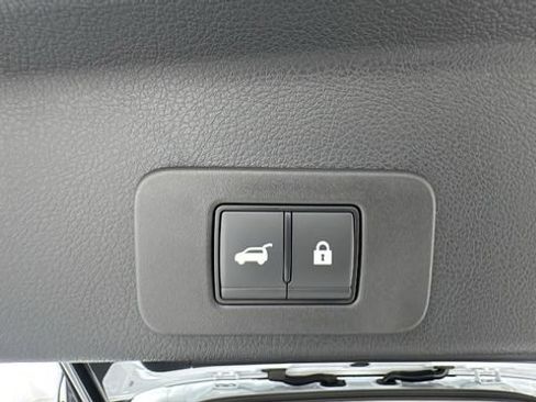 New 2025 Nissan Murano SL AWD/4WD image 16