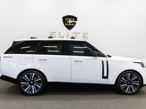 Used 2023 Land Rover Range Rover SE AWD/4WD image 10