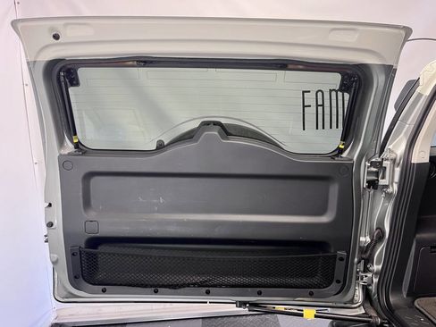 Used 2010 Toyota FJ Cruiser Base 4x4 4dr SUV 5A image 21