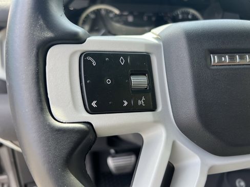 Certified 2023 Land Rover Defender 90 SE image 23