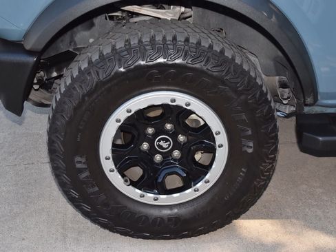 Certified 2023 Ford Bronco Outer Banks w/ Sasquatch Package AWD/4WD image 47