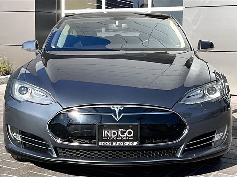 Used 2013 Tesla Model S image 2