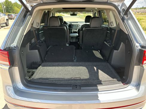 Used 2022 Volkswagen Atlas SEL Premium image 25