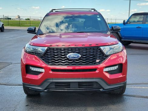 Certified 2022 Ford Explorer ST w/ Equipment Group 401A AWD/4WD image 2