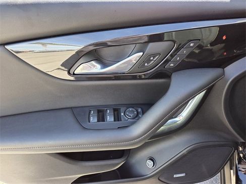 Certified 2023 Chevrolet Blazer Premier w/ Enhanced Convenience Package image 17