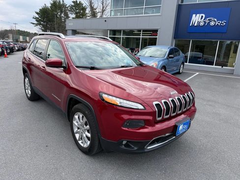 Used 2014 Jeep Cherokee Limited w/ Luxury Group AWD/4WD image 4