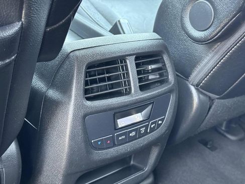 Used 2017 Honda Pilot EX-L image 26