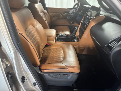 Used 2023 INFINITI QX80 Sensory w/ Cargo Package image 32
