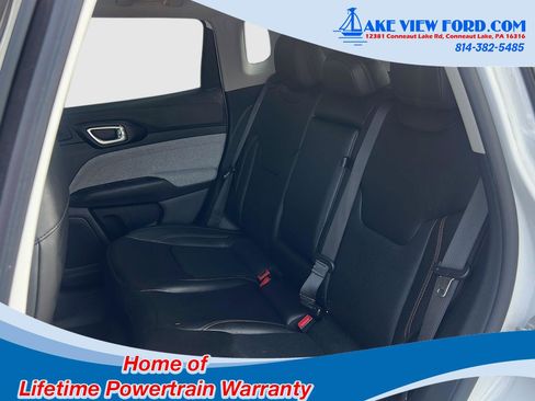 Used 2022 Jeep Compass Latitude w/ Sun and Sound Group AWD/4WD image 41