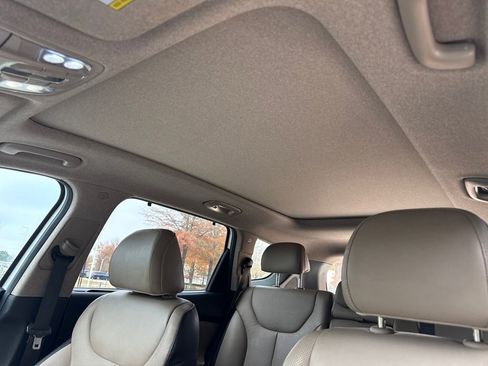 Used 2020 Hyundai Santa Fe SEL w/ Convenience + Premium Package image 22