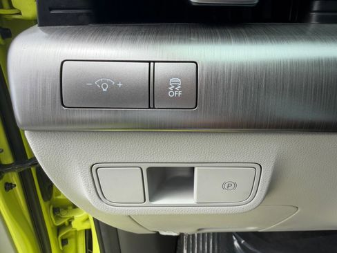 Used 2024 Hyundai Kona SEL FWD image 16