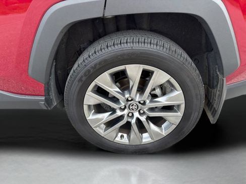 Used 2024 Toyota RAV4 XLE Premium FWD image 32