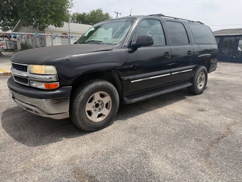 Used 2002 Chevrolet Suburban LT RWD image 1