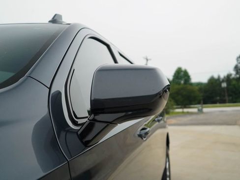 Used 2021 Chevrolet Suburban LT RWD image 22