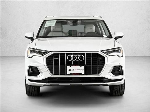 Used 2019 Audi Q3 2.0T Premium Plus w/ Premium Plus Package image 2