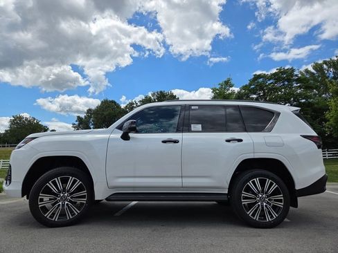 New 2026 Lexus LX 600 4WD w/ Luxury Package image 36