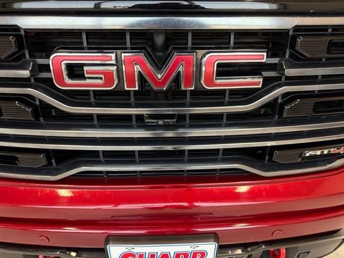 Used 2025 GMC Sierra 1500 AT4 w/ Technology Package AWD/4WD image 13
