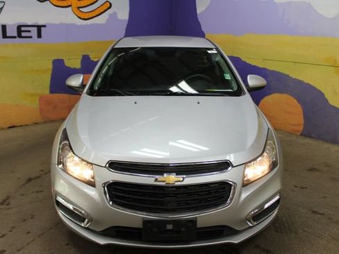 Used 2015 Chevrolet Cruze LT FWD image 3