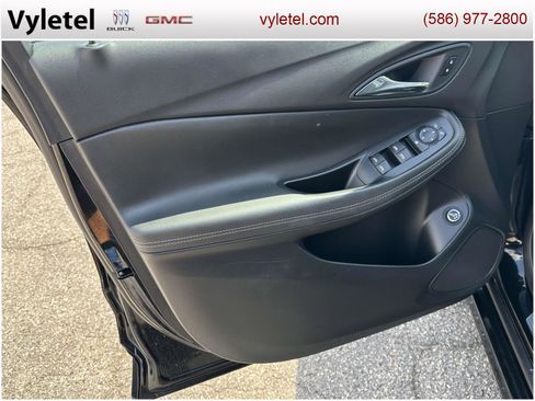 Certified 2023 Buick Encore GX Select w/ Sport Touring Package image 16