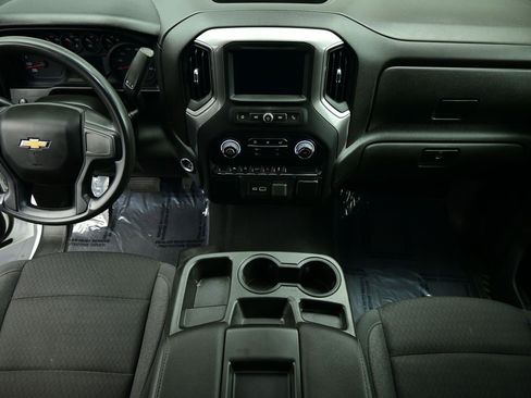 Used 2022 Chevrolet Silverado 1500 Custom image 6