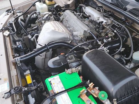 Used 1998 Toyota Camry XLE FWD image 17