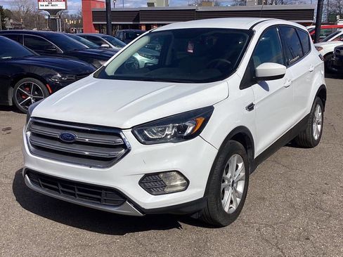 Used 2019 Ford Escape SE FWD image 26