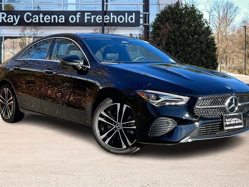 Used 2025 Mercedes-Benz CLA 250 4MATIC image 11