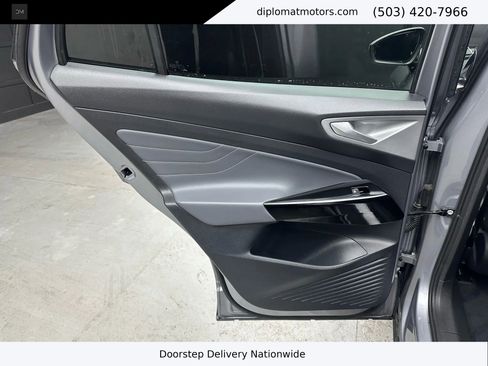 Used 2024 Volkswagen ID.4 Pro S image 28