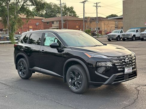 New 2026 Nissan Rogue SV w/ Cold Weather Package AWD/4WD image 3