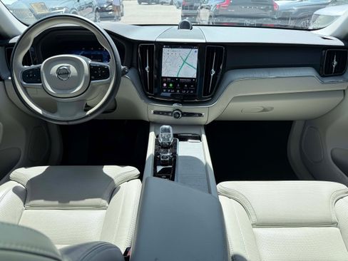 Certified 2024 Volvo XC60 B5 Ultimate w/ Protection Package Premier AWD/4WD image 14